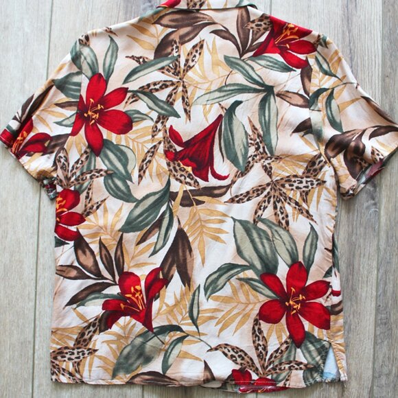 Interiguing Threads Blouse - Size XSmall - Picture 2 of 3